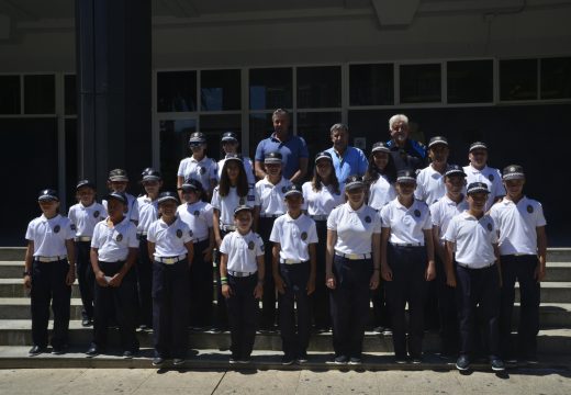 Dezaoito nenas e nove nenos integran a 22ª promoción da Policía Infantil de Riveira